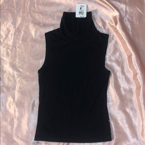 Black short sleeve with turtle neck